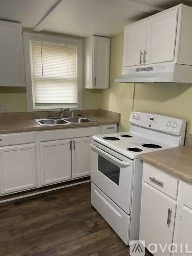 Main picture of 205 N Wilmington Ave