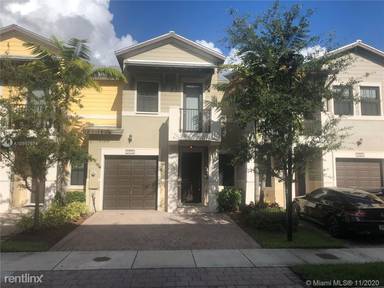 Main picture of 5915 NW 104th Path