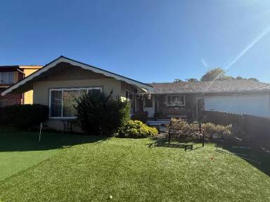 Main picture of 3191 Saddle Dr