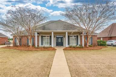 Main picture of 8318 Chadburn Way