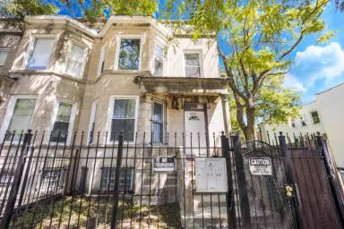 Main picture of 2714 W Lexington St