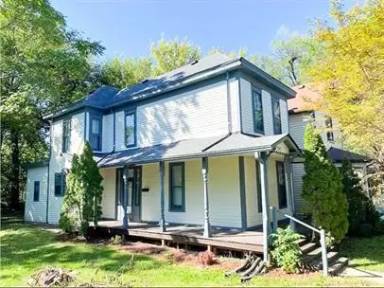 Main picture of 747 E McCarty St