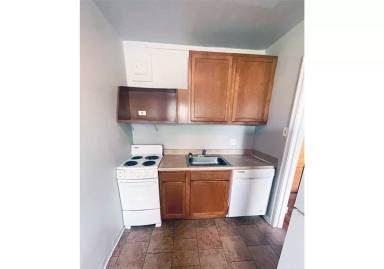 Main picture of 3304 Jefferson Ave