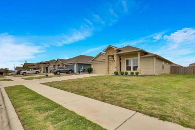 Main picture of 208 Garcitas Creek Ln
