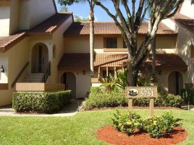 Main picture of 5751 Coach House Cir