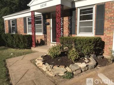 Main picture of 2236 Helen Ave