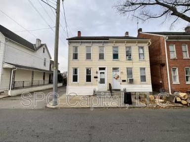 Main picture of 213 Jefferson Ave