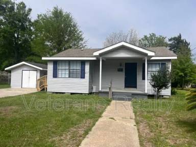 Main picture of 701 N Nicholson Ave