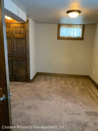 Main picture of 520 N 9th St