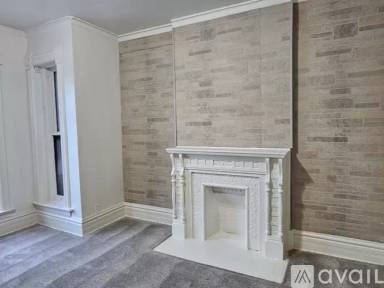 Main picture of 716 S Oakley Blvd