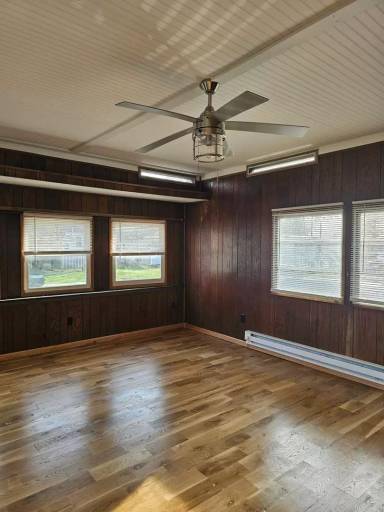 Main picture of 2 Douglas Dr