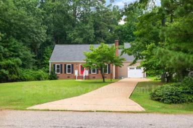 Main picture of 1953 Dodson Rd