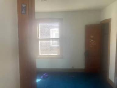 Main picture of 900 S Menard Ave