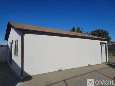 Main picture of 4910 Magnus Way