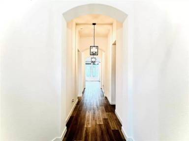 Main picture of 3023 Dragonlet Ln