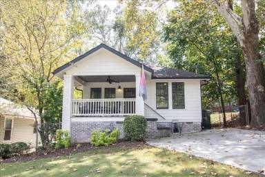 Main picture of 2201 Ridgedale Rd NE
