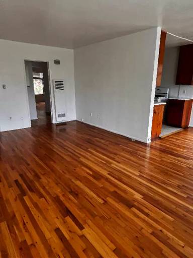 Main picture of 4800 Beverly Blvd