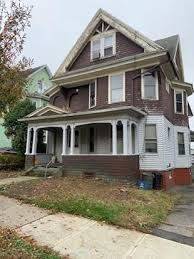 Main picture of 20 Stoneland Rd