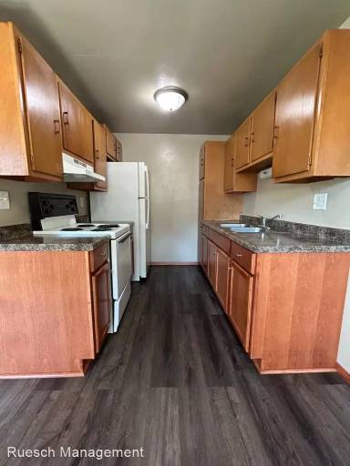 Main picture of 805 Shawano Ave