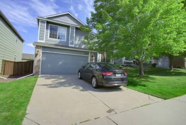 Main picture of 9765 Moss Rose Cir