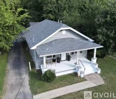 Main picture of 1906 C St