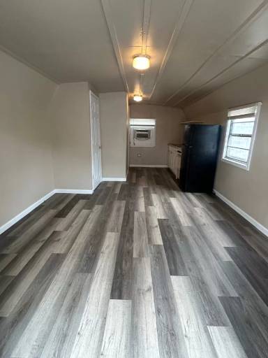 Main picture of 808 W Cypress Ave