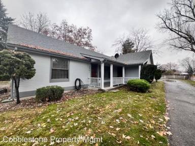 Main picture of 2901 N 36th St