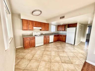 Main picture of 2149 Exeter Dr