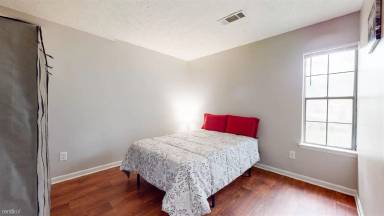 Main picture of 3927 Wabash Ln