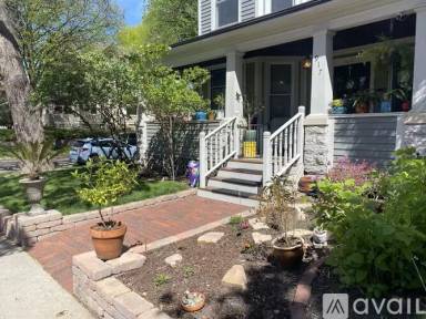 Main picture of 917 Linwood Ave