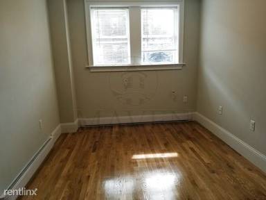 Main picture of 131 Orchard St