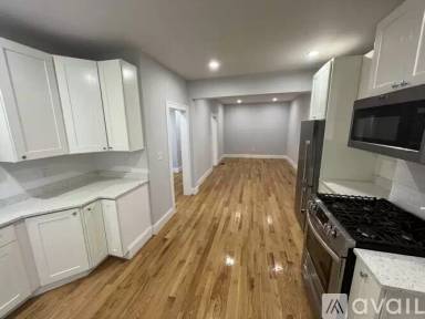 Main picture of 374 Oxford St