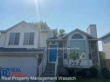 Main picture of 1213 W Crystal River Dr