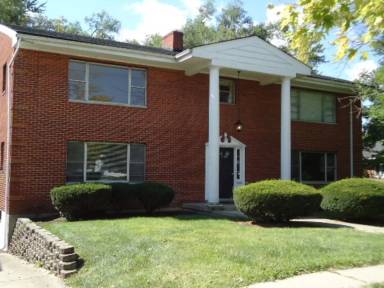 Main picture of 3104 Grand Ave