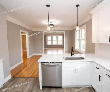 Main picture of 1380 Taney St