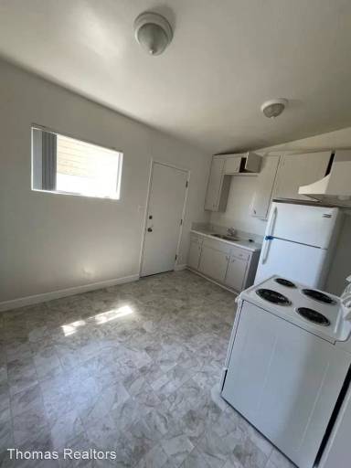 Main picture of 3550 Nile St