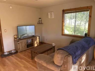 Main picture of 609 Pawutsy Rd