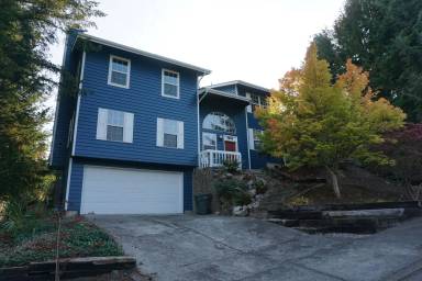 Main picture of 2610 Blackberry Ln