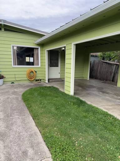 Main picture of 1110 W 8th St