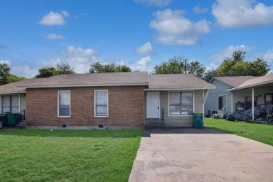 Main picture of 1608 Kelly Dr