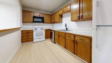 Main picture of College Park Apartments