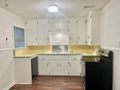 Main picture of 3760 Kris St