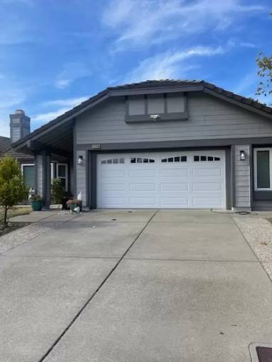 Main picture of 2298 Pheasant Dr