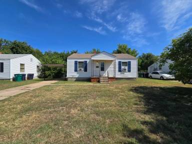 Main picture of 1229 SW 38th St