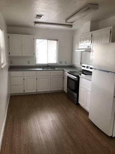 Main picture of 327 South Oakdale Avenue - B