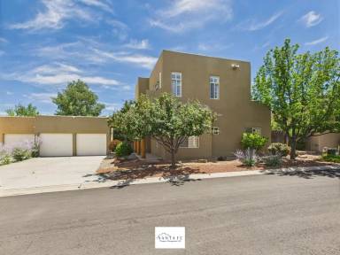 Main picture of 4405 Autumn Leaf Ln