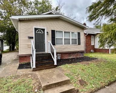 Main picture of 1570 E Morgan Ave