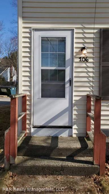 Main picture of 106 School Park