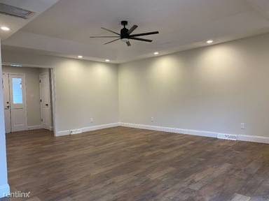 Main picture of 3259 S Elmira Ave