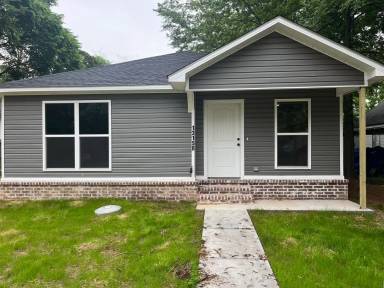 Main picture of 1315 N 38th St